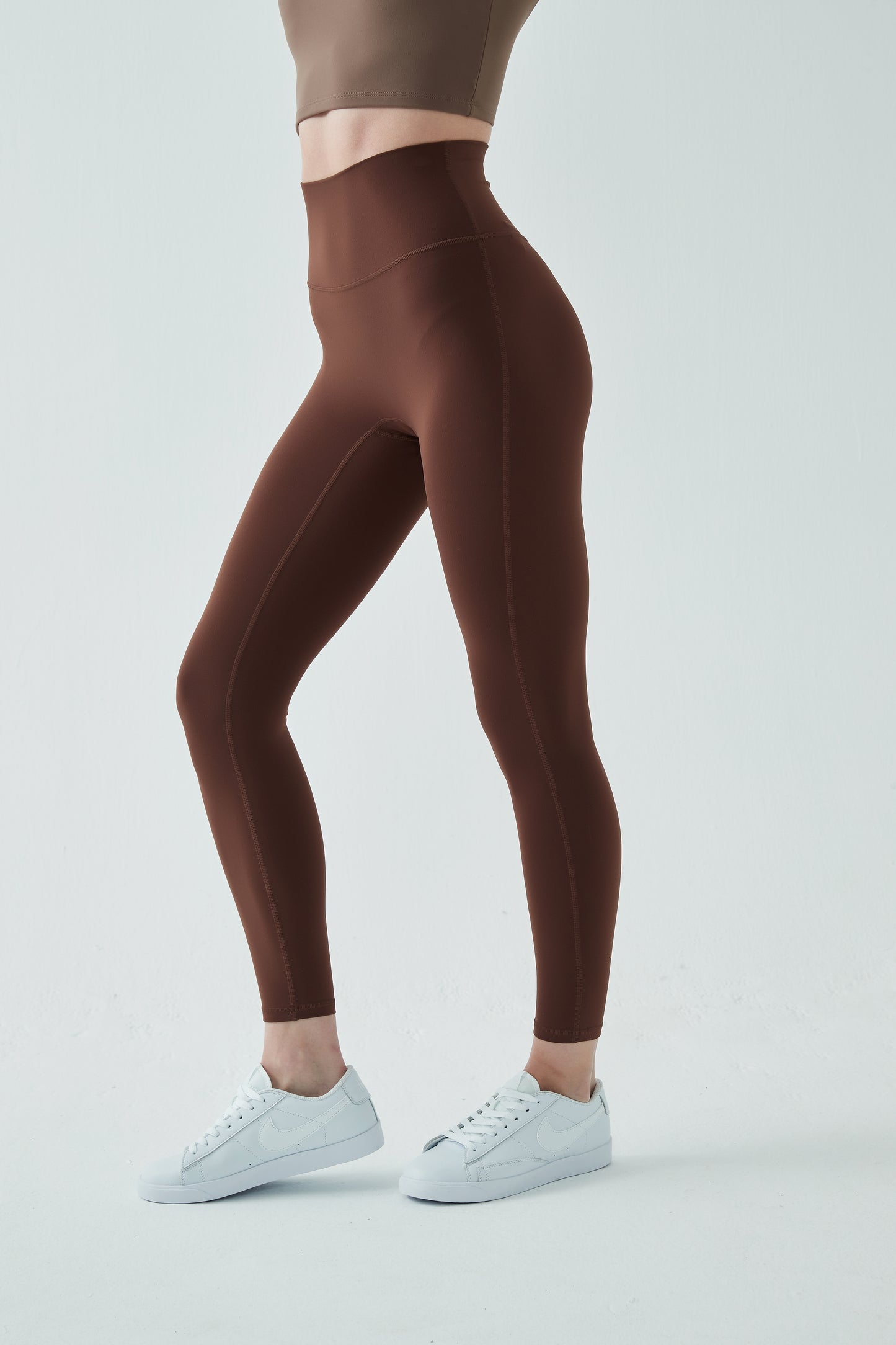 JIOSE HIGH-WAISTED LEGGINGS |PEACH-SHAPED | MEDIUM INTENSITY