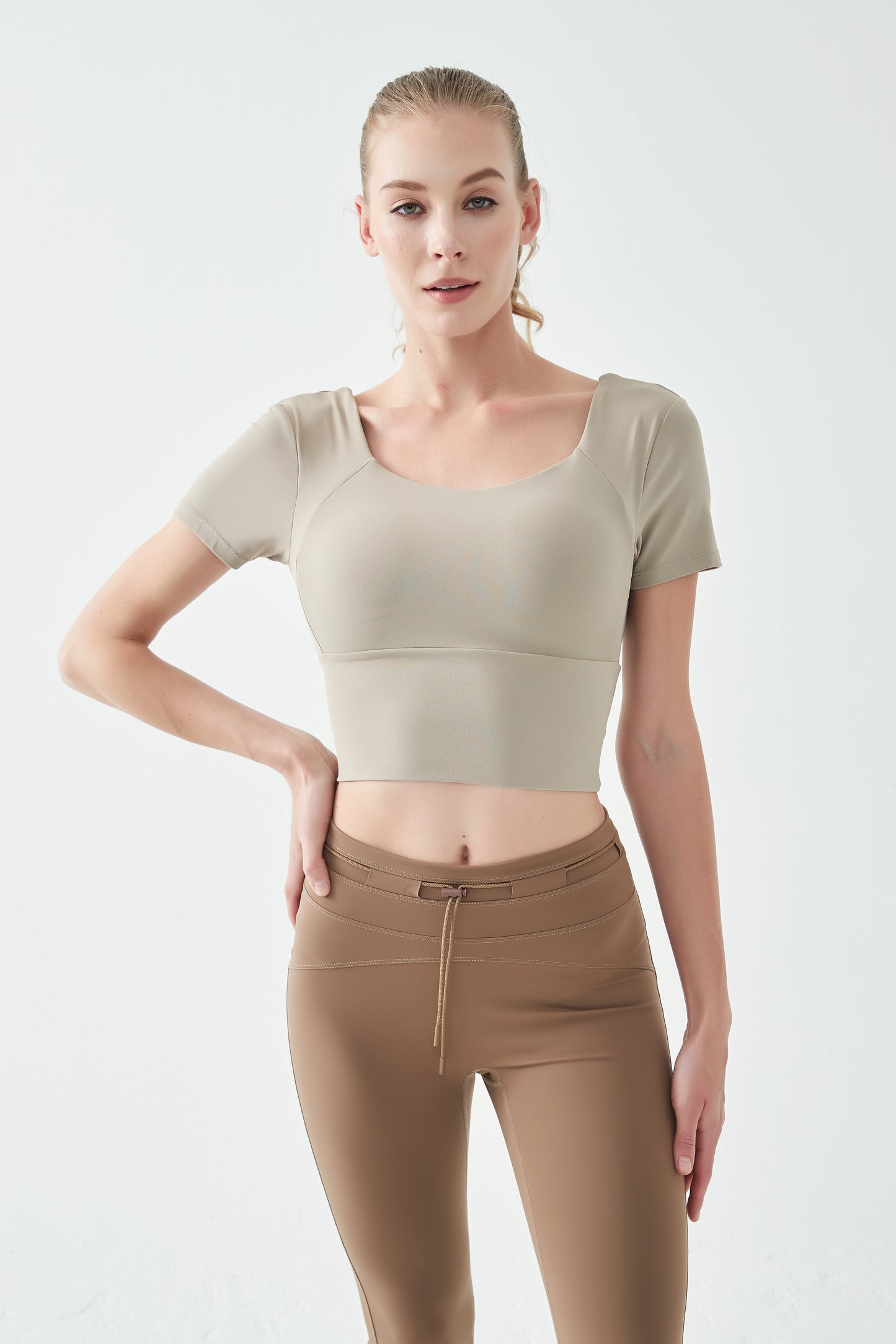 JIOSE CROPPED T-SHIRT | EVERYDAY-WEAR & WORKOUTS