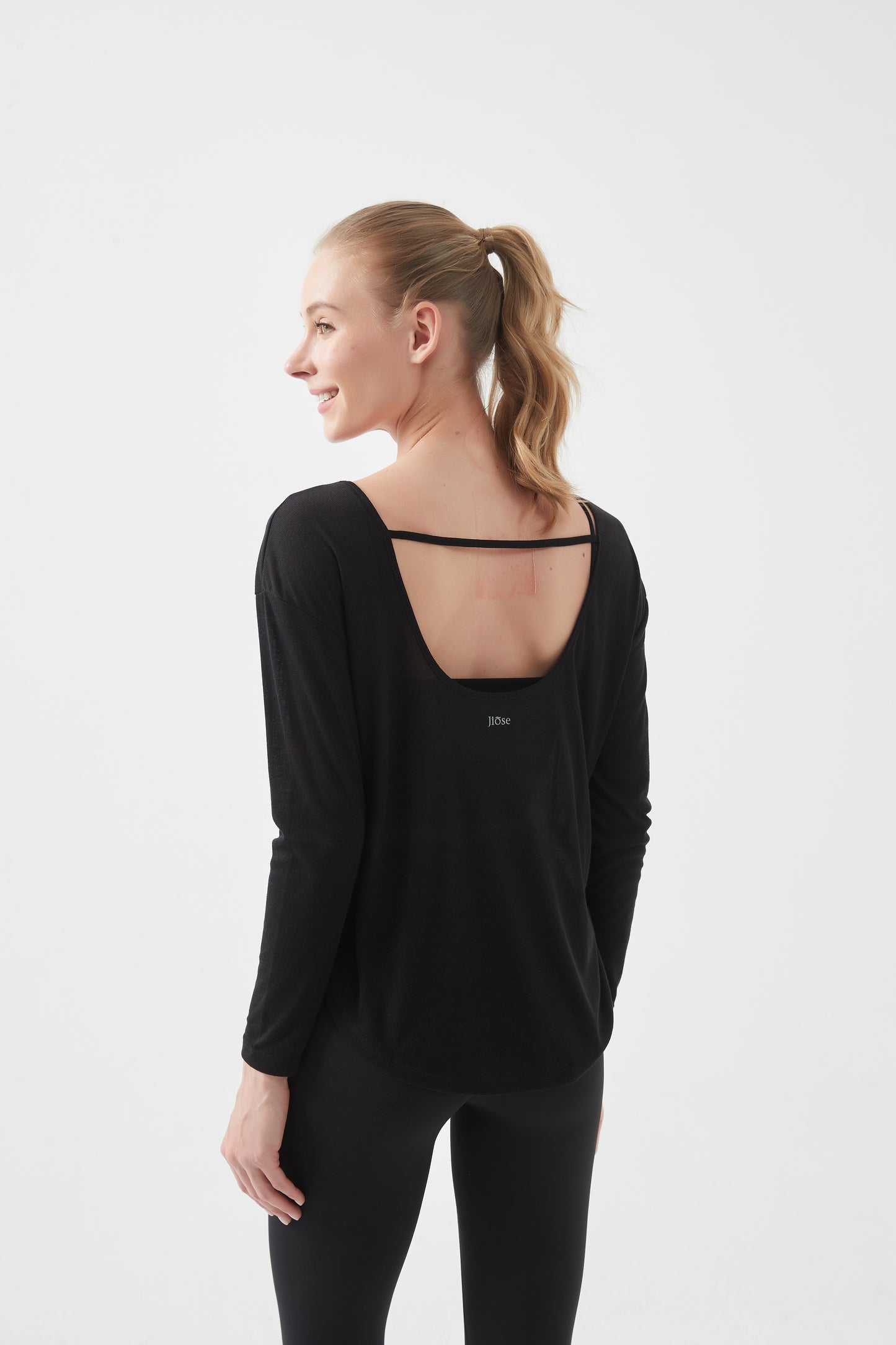 JIOSE ULTRA THIN U-SHAPED OPEN BACK SHIRT | LOOS-FIT | EVERYDAY-WEAR & WORKOUTS