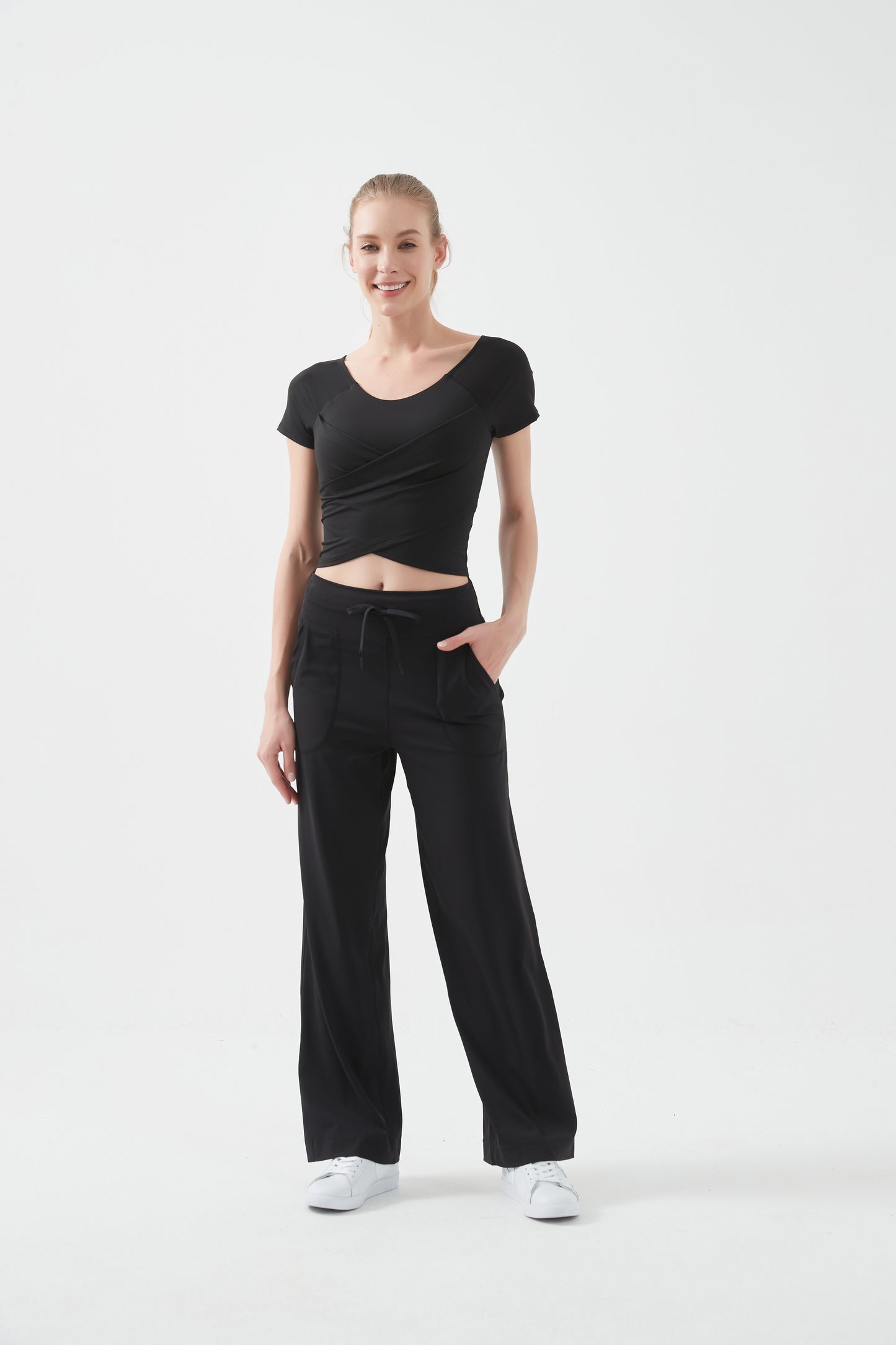 JIOSE CROSS-PLEATING T-SHIRT | EVERYDAY-WEAR & WORKOUTS