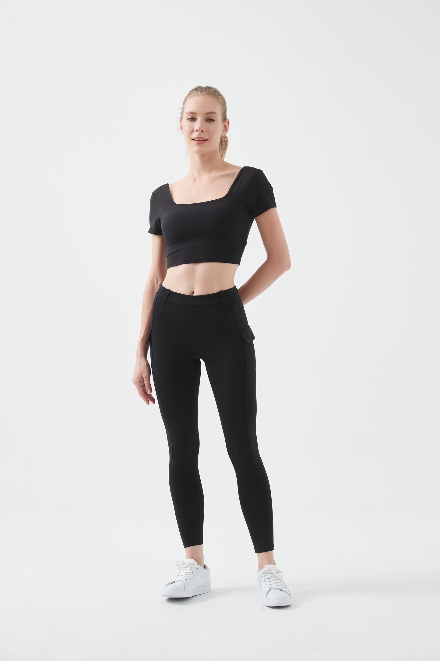 JIOSE U-SHAPED OPEN BACK T-SHIRT | EVERYDAY-WEAR & WORKOUTS