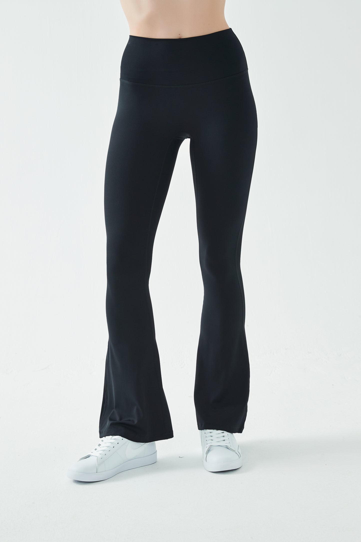 JIOSE AU | ULTRA FLARED PANTS | LOW INTENSITY