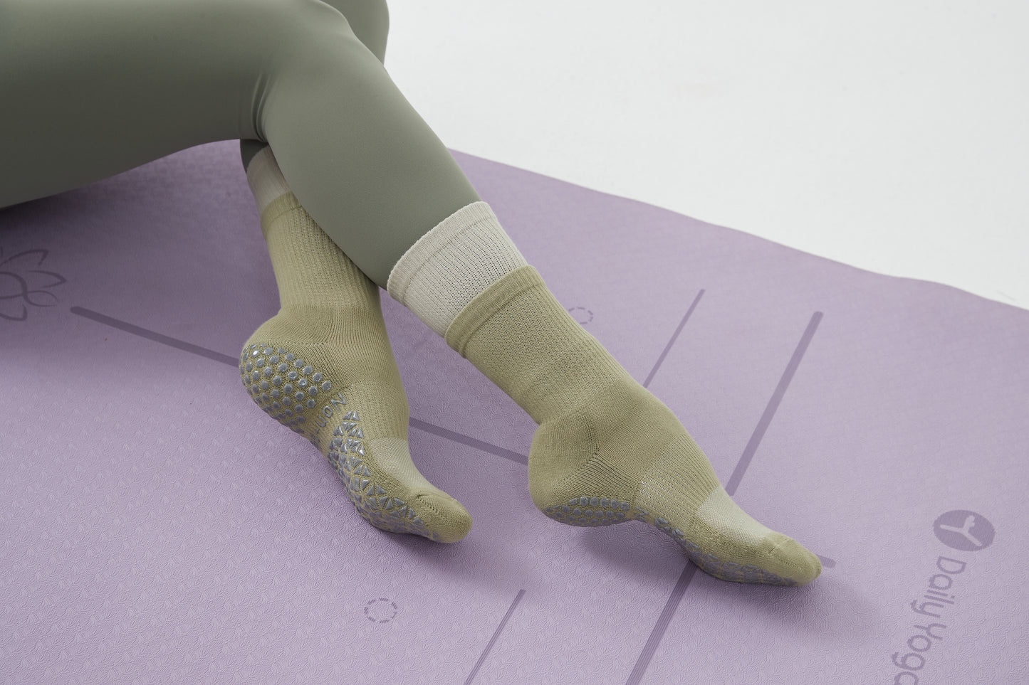 JIOSE GRIP SOCKS FOR YOGA OR ANY TRAINING ACTIVITIES | LONG | SPORTS