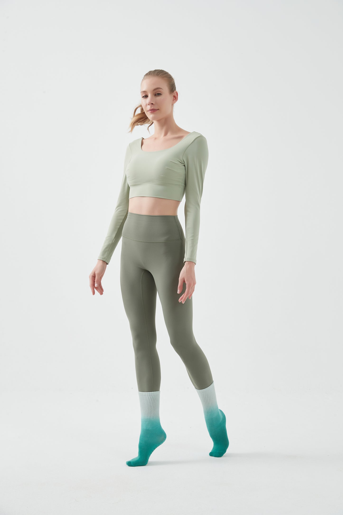 JIOSE GRIP SOCKS FOR YOGA OR ANY TRAINING ACTIVITIES | LONG | SPORTS