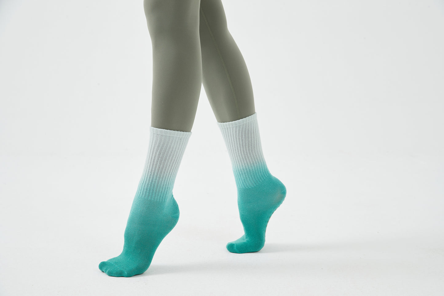 JIOSE GRIP SOCKS FOR YOGA OR ANY TRAINING ACTIVITIES | LONG | SPORTS